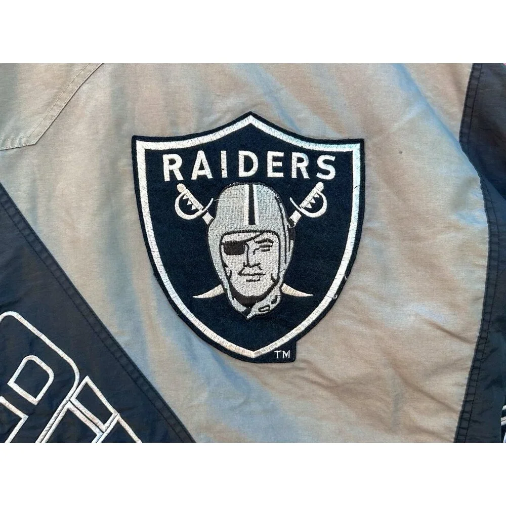 OAKLAND RAIDERS NFL Vintage Puffer Jacket Size XL - Picture 7 of 9